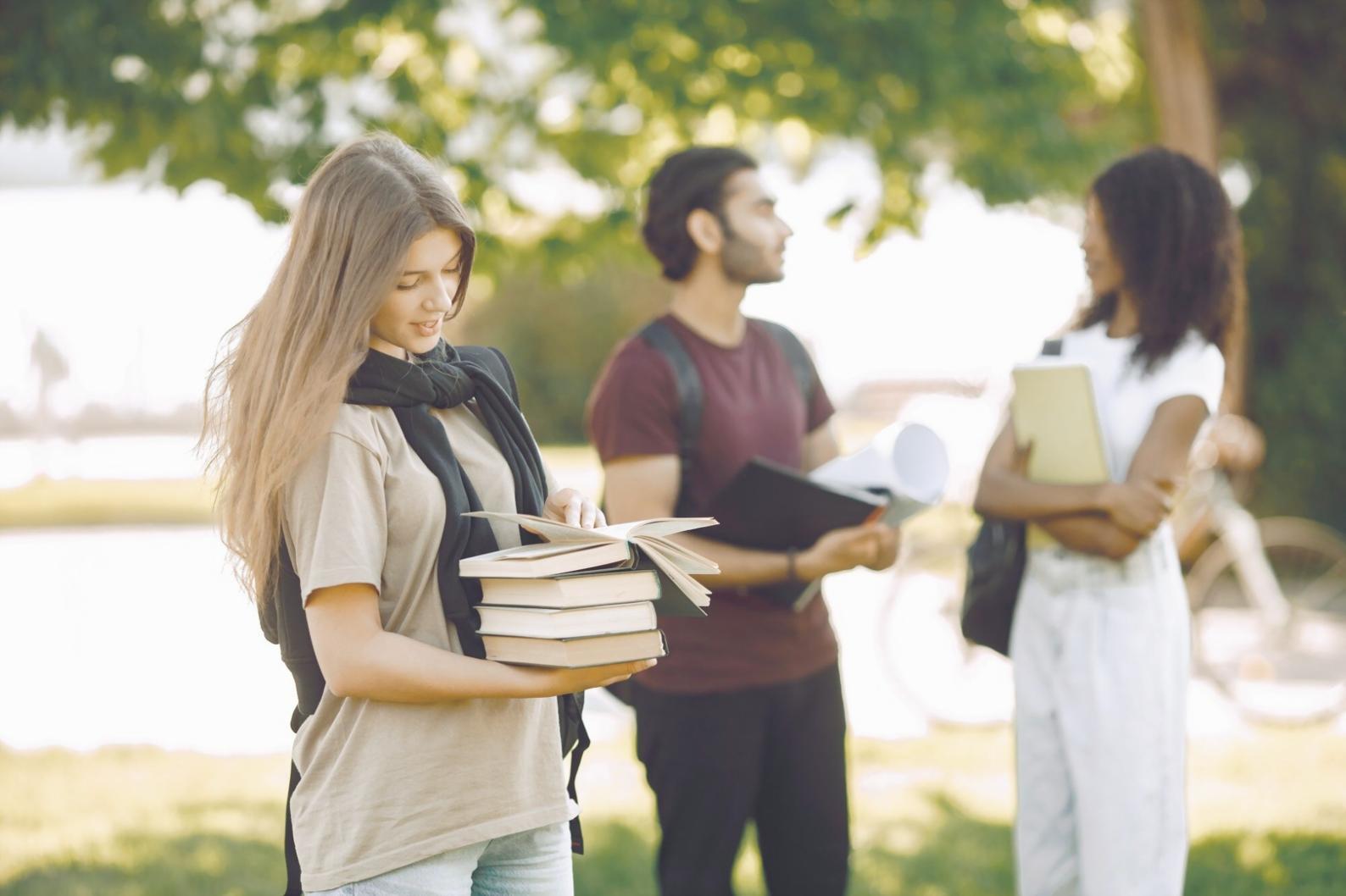 Moderne Büroumgebung für Finanzberatung